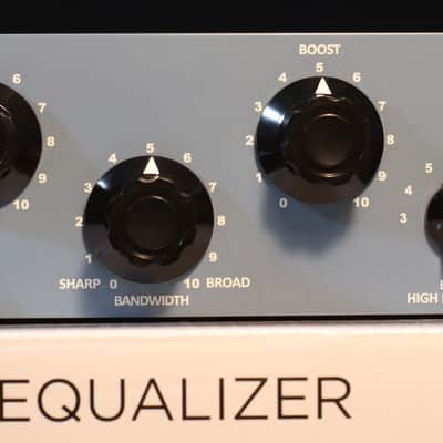 Warm Audio EQP-WA Tube EQ 2015 - Present - Blue 3of3 image 14