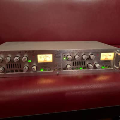 dbx 576 Vacuum Tube Preamplifier and Compressor 1990s - Silver image 5