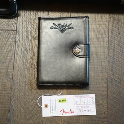 2024 Fender Custom Shop '68 Jazz Bass Relic Electric Bass Aged Black + COA OHSC image 8