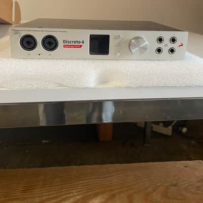 Antelope Audio Discrete 4 Synergy Core Thunderbolt / USB Audio Interface with Onboard DSP 2019 - Present - Silver image 3