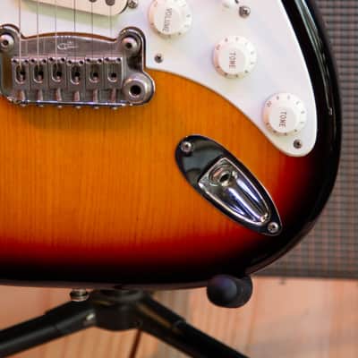 G&L Legacy 1995 - Sunburst image 8