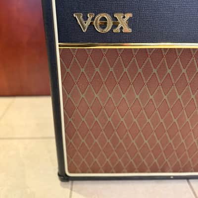 Vox AC30CC2 Custom Classic 2-Channel 30-Watt 2x12" Guitar Combo 2005 - 2010 - Black image 6