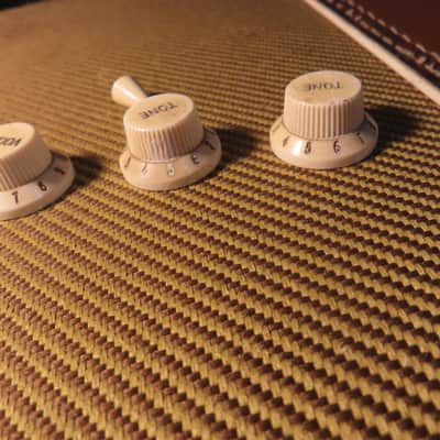 FENDER STRATOCASTER 1960's STYLE KNOB SET RELIC AGED non original PART image 3