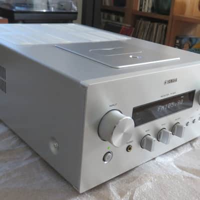 AMPLI-TUNER HIFI YAMAHA R-840 image 3