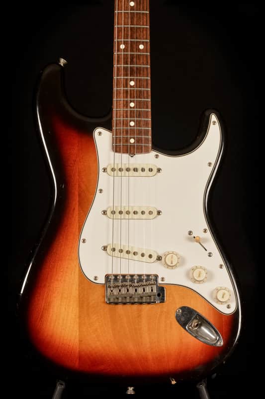 Squier JV Series '62 Vintage Stratocaster 1982 - 3-Color Sunburst image 1
