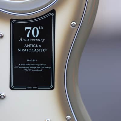 Fender 70th Anniversary Vintera II Stratocaster - Antigua image 4