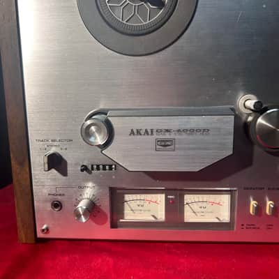 Akai GX-4000D 1/4" 4-Track 2-Channel Tape Recorder 1978 - 1985 - Silver image 2