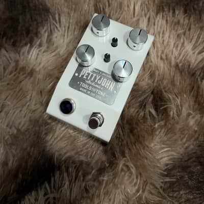 Pettyjohn Electronics Lift Original V1 - White image 1