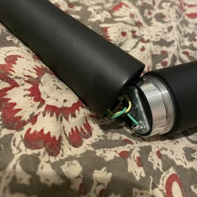(2 of 4) Shure SM57 Cardioid Dynamic Microphone 1984 - Present - Black image 2