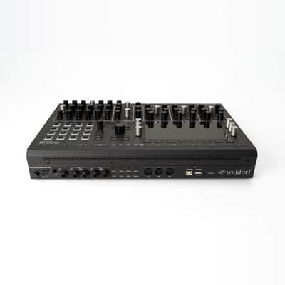Waldorf Iridium Desktop Synthesizer 2020 - Present - Black image 4