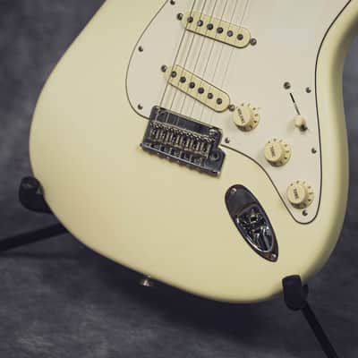 Fender Stratocaster American Professional Olympic White 2017 image 15