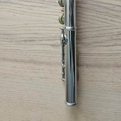 Yamaha YFL-22N Flute – Made in Japan – Fully Working – With Case image 6