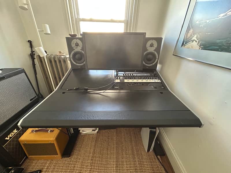 Sterling Modular Studio Desk (16RU) - Black image 1