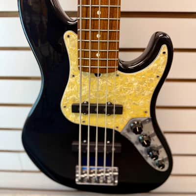 Fender Jazz Bass Deluxe 5 String Made In USA with Hardshell Case - Pre Owned image 3