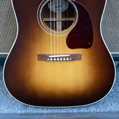 Gibson J-15 2014年製【ハードケース付き】 Gibson J-15 2014 - 2019 | Reverb