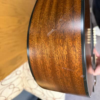 Taylor 320e 2013 image 6
