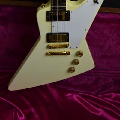 Gibson Explorer White image 2