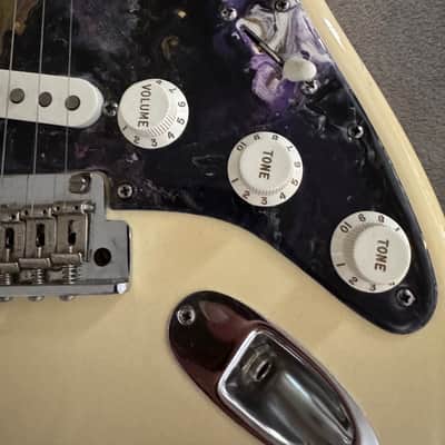 Fender American Stratocaster 2011 Olympic White USA w/ Custom Marbled Pickguard image 7