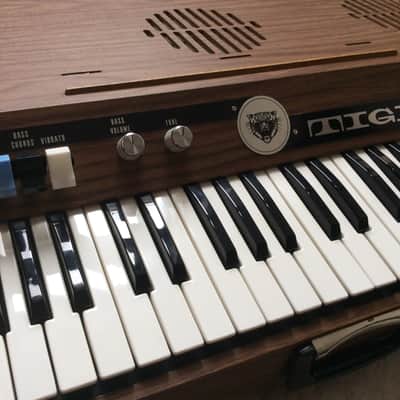 EKO Tiger 3000 . 1970's Organ Combo . Amber Wood Vintage Analogue Electric piano - made in Italy image 6
