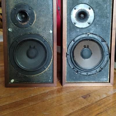 Acoustic Research AR4x speakers in excellent condition - 1970's image 1