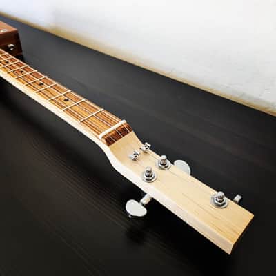 Smokin G Guitars 3 String Electric Cigar Box Guitar 2025 - Maple/Zebra image 10