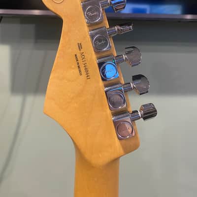 Fender Standard Stratocaster Satin Ocean Blue Candy with Hardshell Case image 6