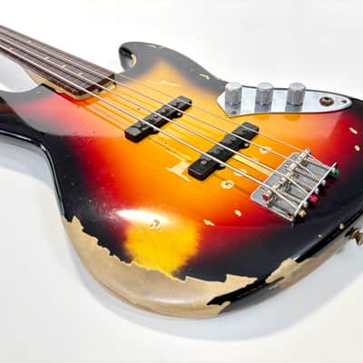 Fender Jazz Bass Jaco Pastorius Tribute Relic 2013 Custom Shop Sunburst Fretless image 9