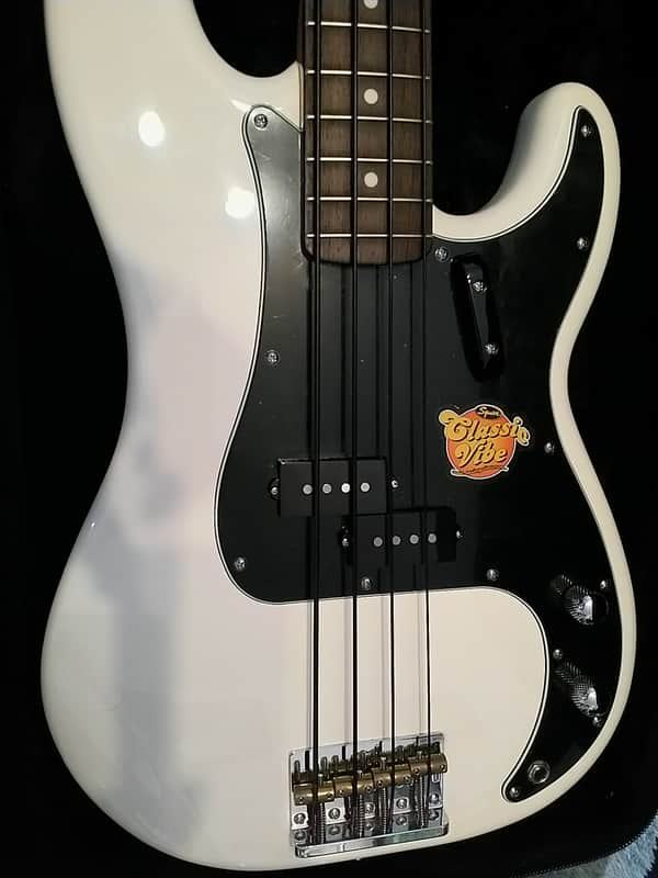 Squier Classic Vibe '60s Precision Bass FSR 2010 limited edition New old stock image 1