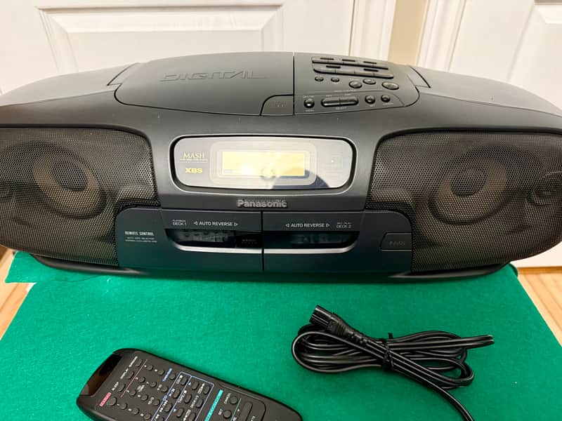 Panasonic RX-DT501 Portable Stereo CD System image 1
