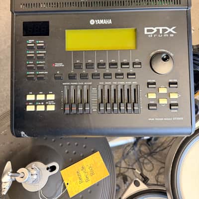 Yamaha DTX900 Electronic Drum Kit w/ Rack, Pads, Cymbals & Pedals 2010's image 2