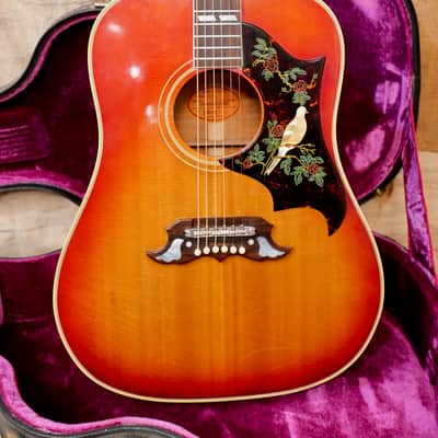 Gibson Dove 1965 - Sunburst image 2