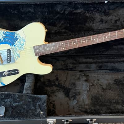 Fender MIJ Art Canvas Esquire 2024 "The Great Wave Off Kanagawa" by Katsushika Hokusai Limited Made in Japan image 2