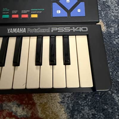 Yamaha PSS-140 Synthesizer 1980s - Black image 9