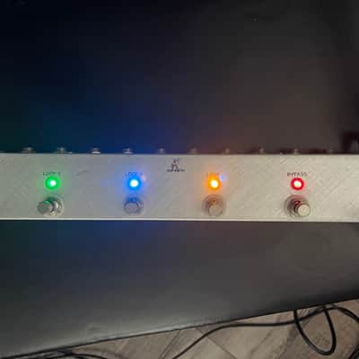 Loop Master 4 way loop, tuner and bypass switch 2010 - Brushed aluminum image 2