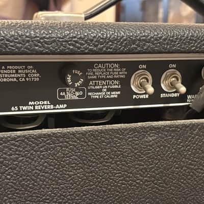 Fender '65 Twin Reverb Reissue 85-Watt 2x12" Guitar Combo 1991 - Present - Black image 2