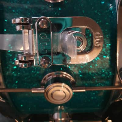 DW Collector's Series 6.5x14 VLT Maple Snare Drum 2023 - Teal Glass Finish image 6