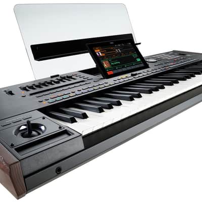 Korg PA5X61 61-Key Pro  Keyboard / Arranger With Color Touch Screen + Gator GKB-61 Case image 3