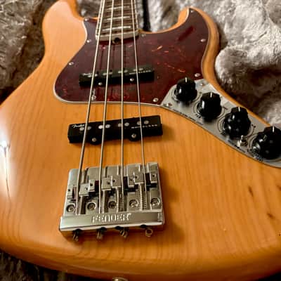 Fender Ultra Jazz Bass 2019 - Natural Ash image 9
