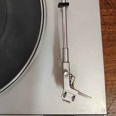JVC L F41 turntable in very good condition - 1970's image 3