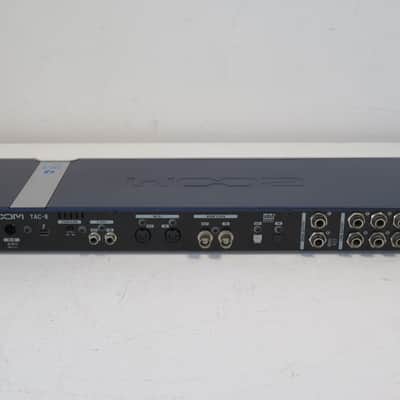 Zoom TAC-8 Thunderbolt MIDI Audio Interface Converter – Boxed image 7