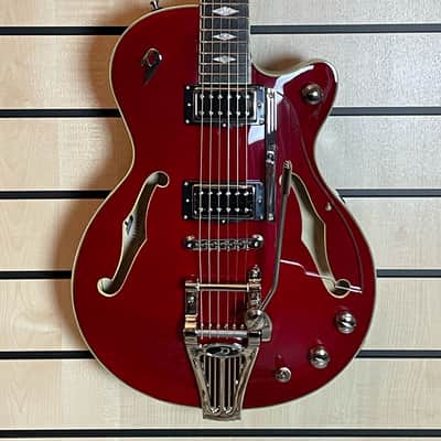 Duesenberg Starplayer TV DLX Radiator Tremola CR Crimson Red Electric Guitar Case  B-Stock image 2