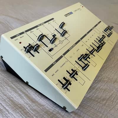 Roland CMU 810 Compu Synth Vintage Analog Desktop 1980 - White image 3