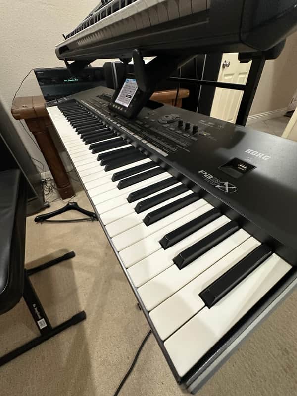 Korg PA3X Pro 76-Key Professional Arranger Keyboard image 1