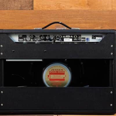 Fender '65 Deluxe Reverb Guitar Amp, 120V image 2