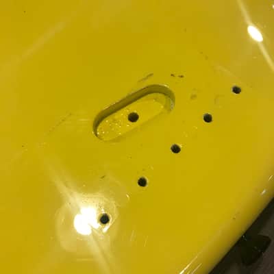 Warmoth P-Bass Body 2000s - Yellow image 2