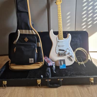 G&L Legacy Tribute 2024 Vintage White image 14