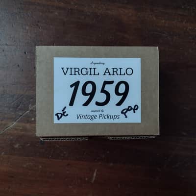 Original White Label Virgil Arlo 1959 Dog-ear P90 Set 2019 - Cream image 1