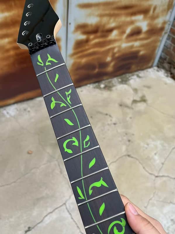 black headstock floyd rose nut stainless steel 24 frets Maple guitar neck hole 10mm Lock nut Satin ibanez Rosewood fingerboard green Tree of Life inlay image 1