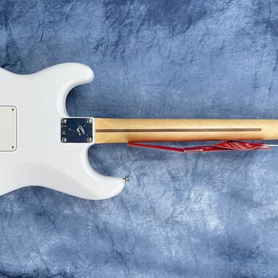 Fender Player Strat Polar White MN +Black Pickguard & Tex-Mex SSS upgrade image 4