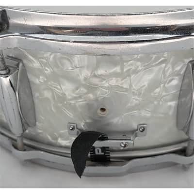 Used Vintage Gretsch Snare Drum White Marine Pearl - Fair image 12